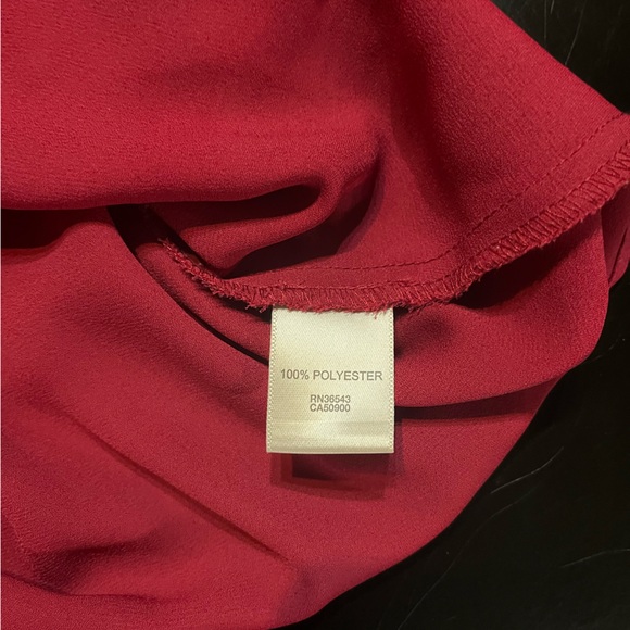 ⭐️2/$15 Van Heusen Sleeveless - Picture 3 of 3